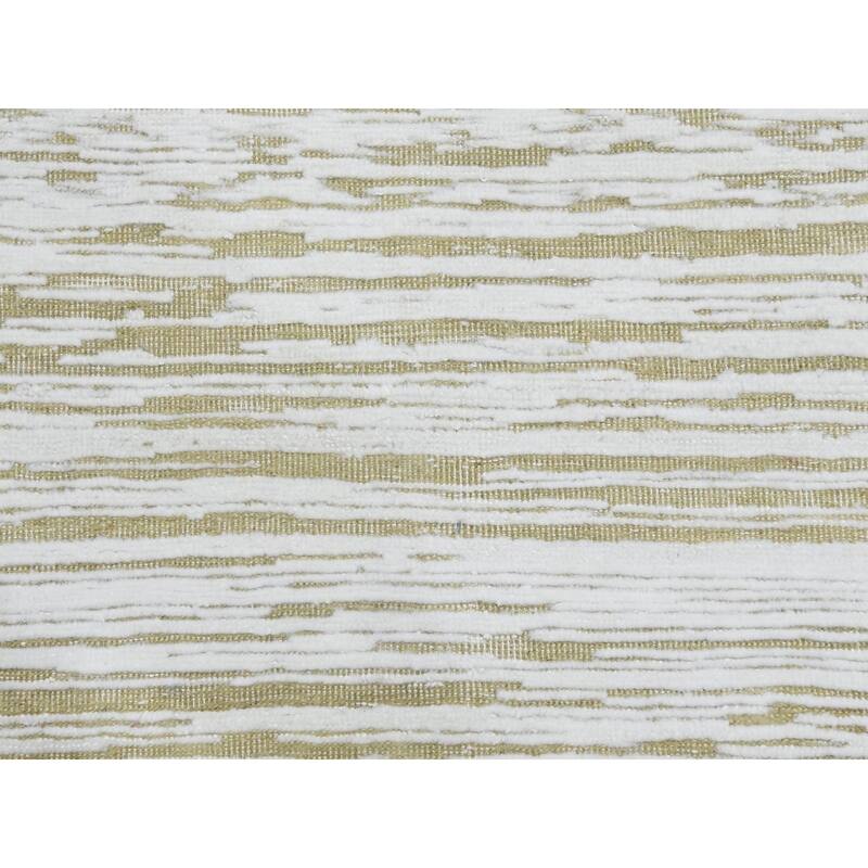 Shahbanu Rugs Round Ivory Silk with Textured Wool Tone on Tone Gabbeh
